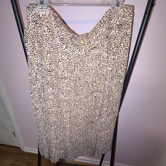 J. Crew Factory Dresses & Skirts - Size 18 EUC J. Crew Factory Leopard Print Pleated Lined Midi Skirt